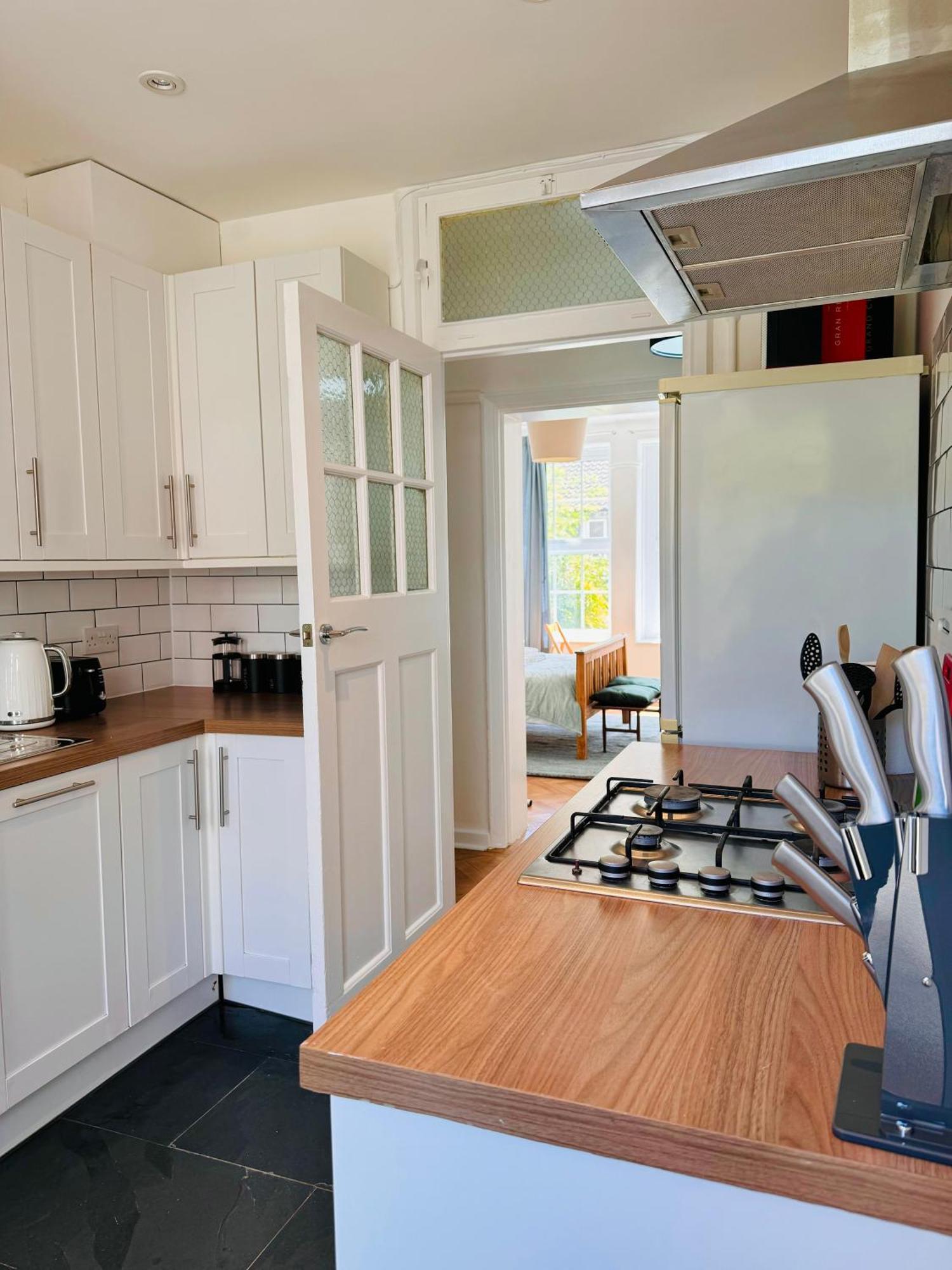 Апартаменты Victorian Amazing Three Bedroom *