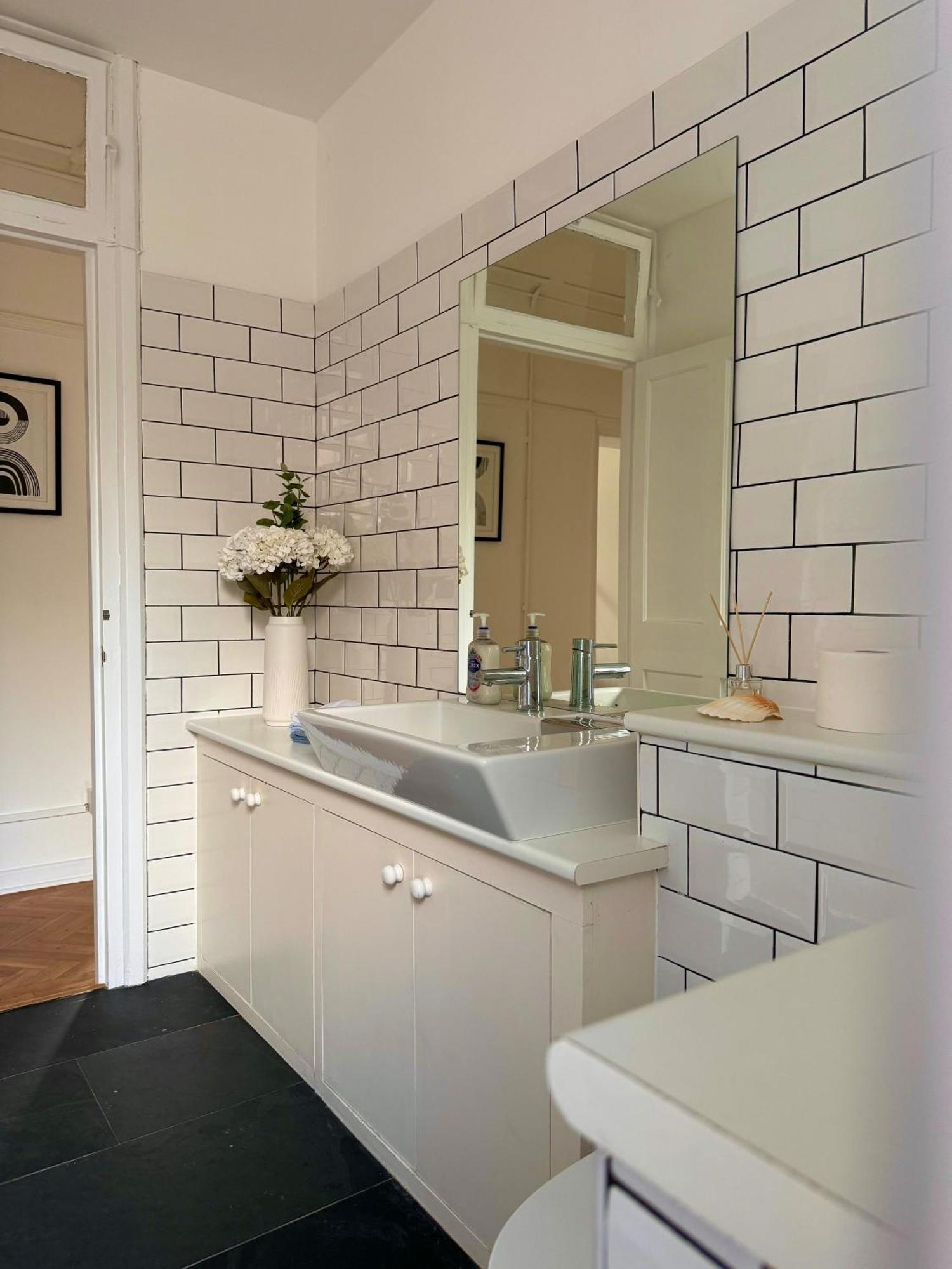 Victorian Amazing Three Bedroom Апартаменты
